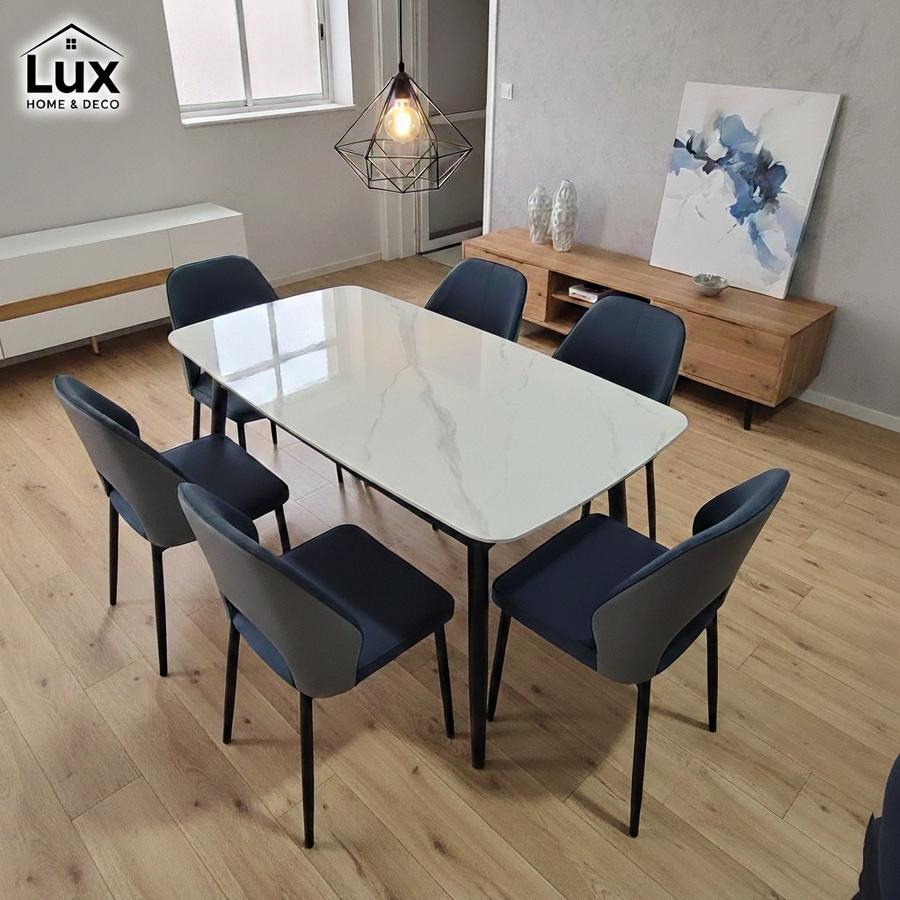 Mesa de comedor Roca — Piedra sinterizada símil mármol